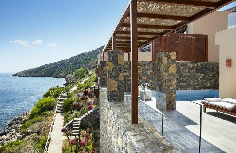 daios cove luxury resort 768x499